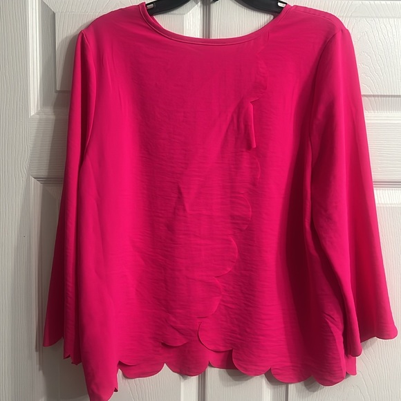 Versona hot pink top. - Picture 2 of 2
